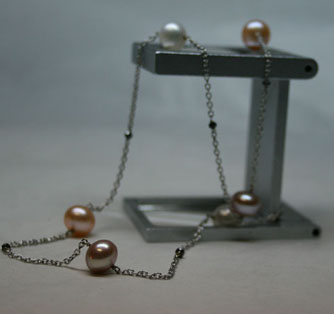 Girocollo perle e diamanti neri  - Foto dettaglio N.1